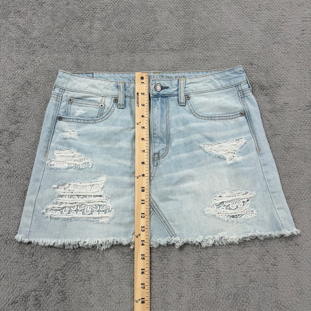 American Eagle Denim Mini Skirt Womens 8 Blue Distressed Lace Inset Frayed Hem - Picture 8 of 10